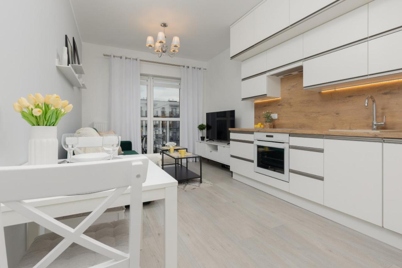 Cozy Apartment With Parking Bakalarska By Noclegi Renters 华沙 外观 照片